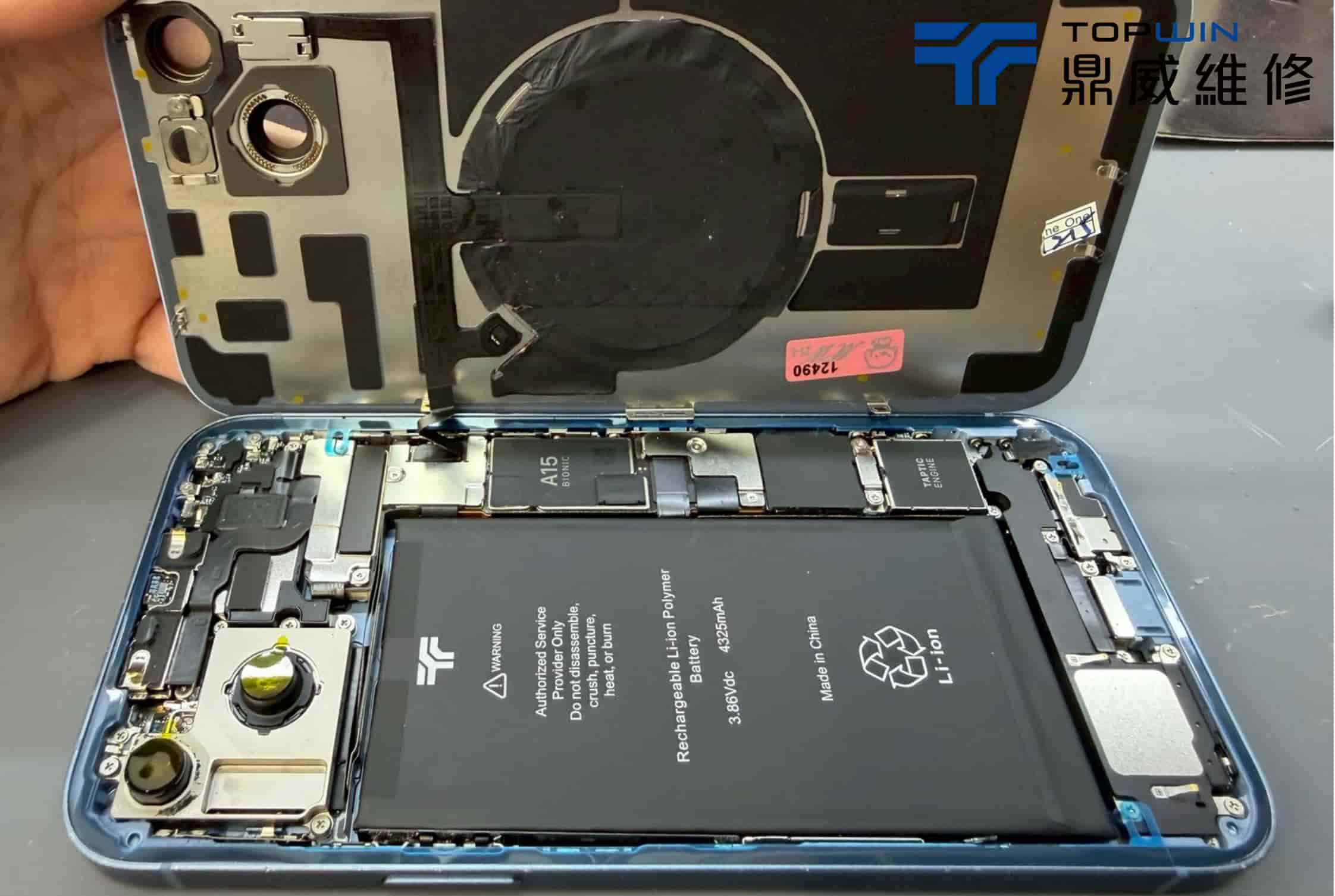 差一步就報廢！iPhone 14 Plus背板維修與電池膨脹完整處理紀錄 圖片11