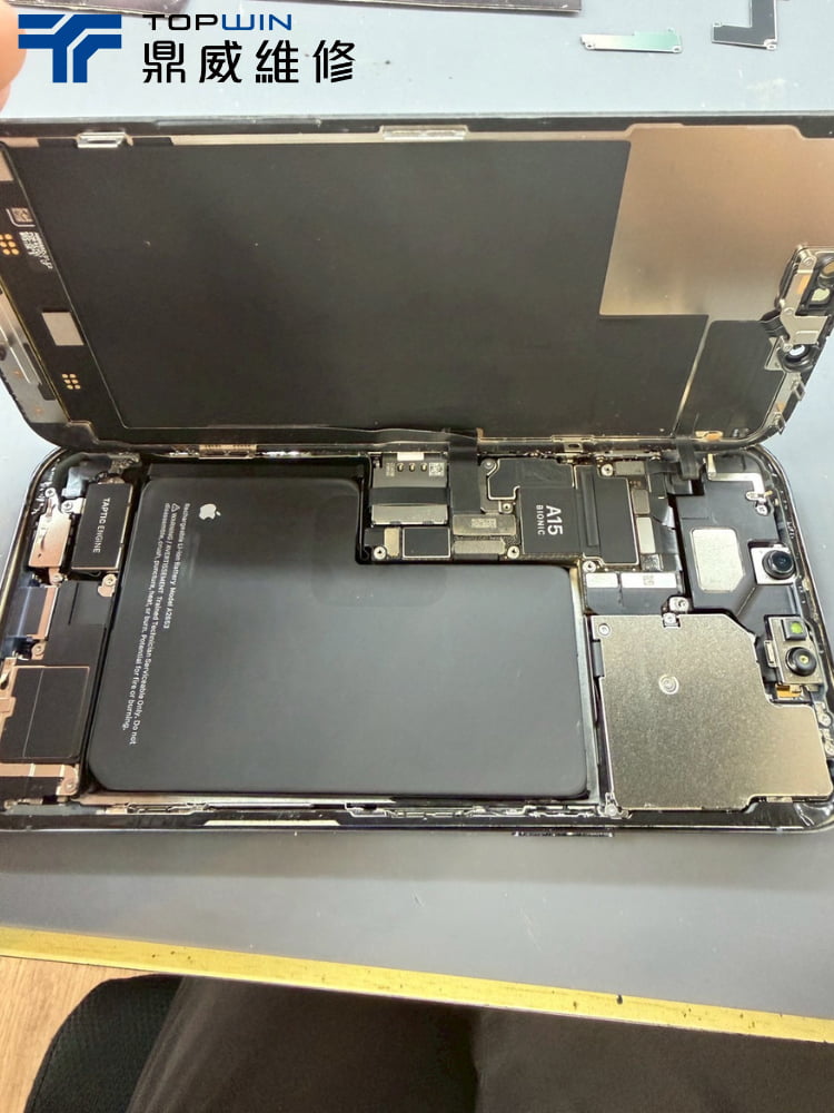 手機電量狂掉又會閃退？iPhone 13 Pro原來問題在這裡 圖片4