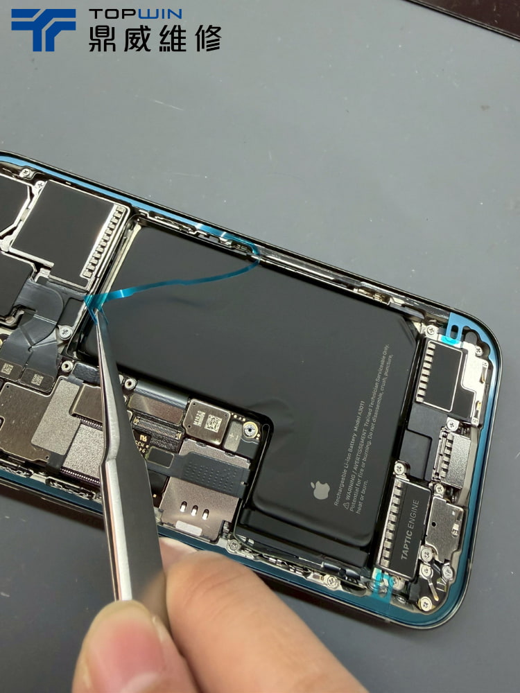 學生手機摔壞也能安心修！iPhone 15 Pro面板更換 圖片5