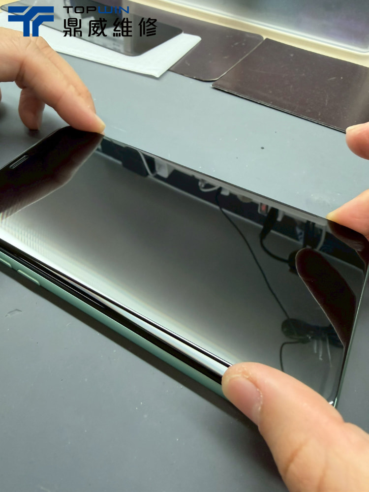 手滑的瞬間，iPhone 11直接躺平｜面板碎裂維修記 圖片10