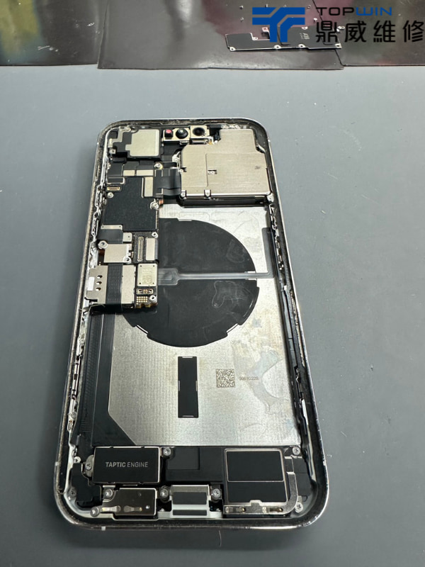 iPhone 14 Pro Max無法充電維修檢測案例圖3