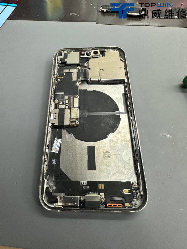iPhone 14 Pro Max無法充電維修檢測案例圖6