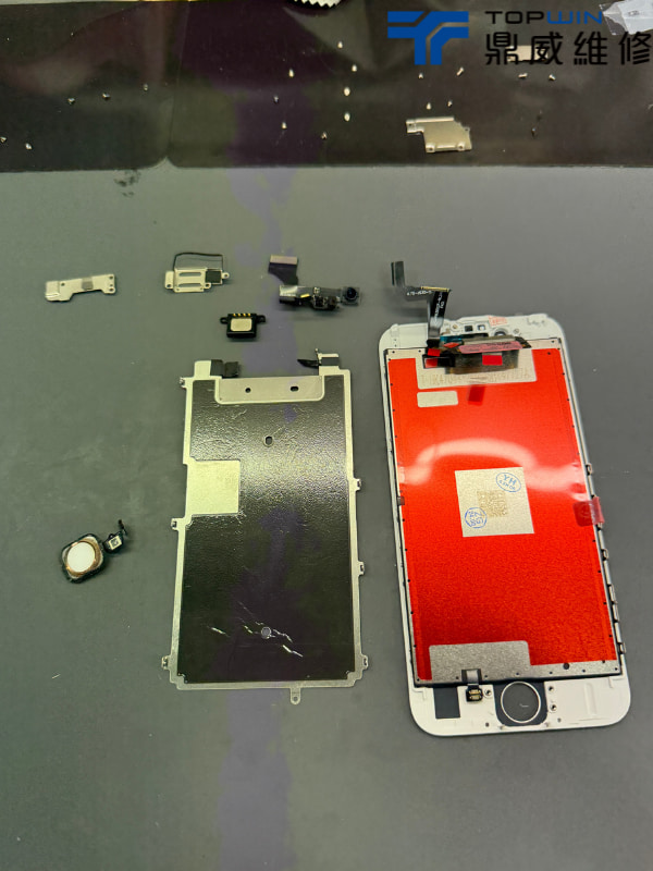 iPhone14PM換後殼案例分享-後殼維修前