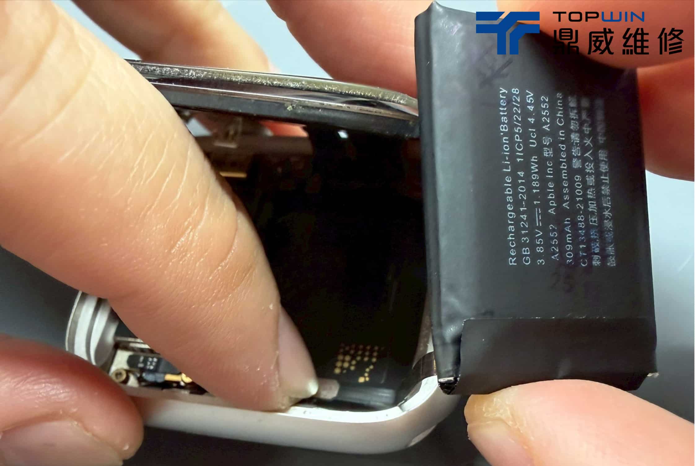 不是手錶壞，是電池老了：Apple Watch S7換電池 圖片6