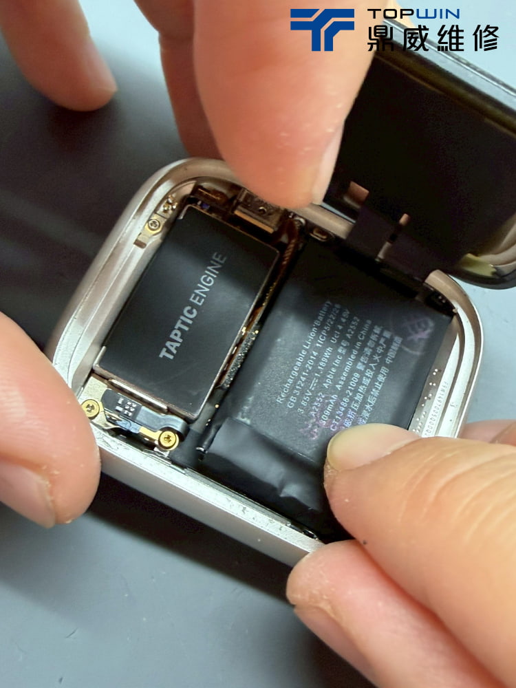 不是手錶壞，是電池老了：Apple Watch S7換電池 圖片7