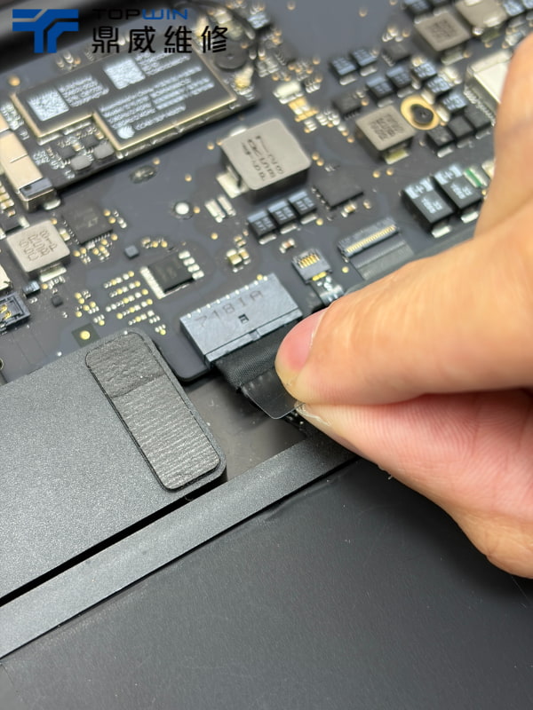 MacBook Air(A1466)電池更換，別讓電池老化，限制了你的行動自由！ 圖片4