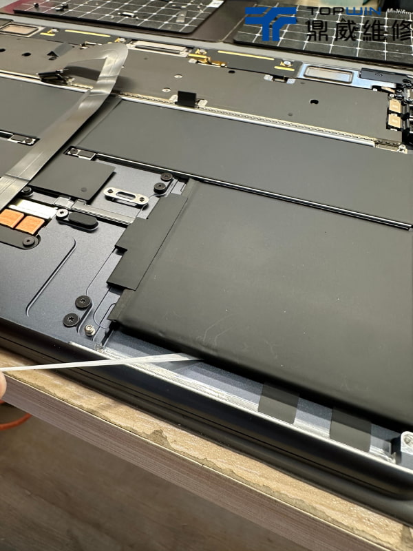 MacBook Air M2(A2681)插著電才能用? 充電線拔掉瞬間關機! 圖片5