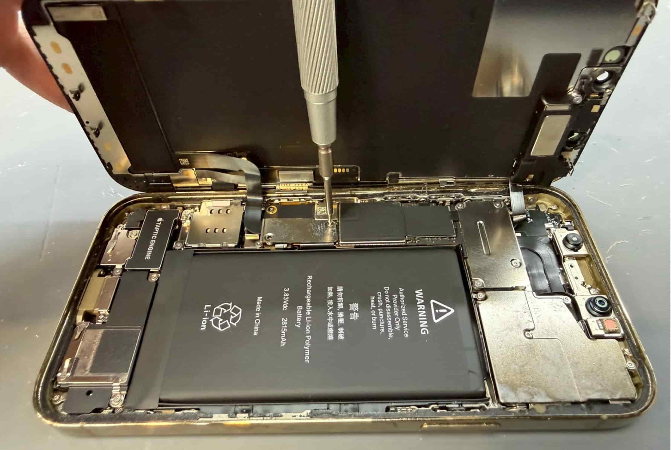 進水後觸控異常怎麼辦？iPhone 12 Pro面板更換維修 圖片3