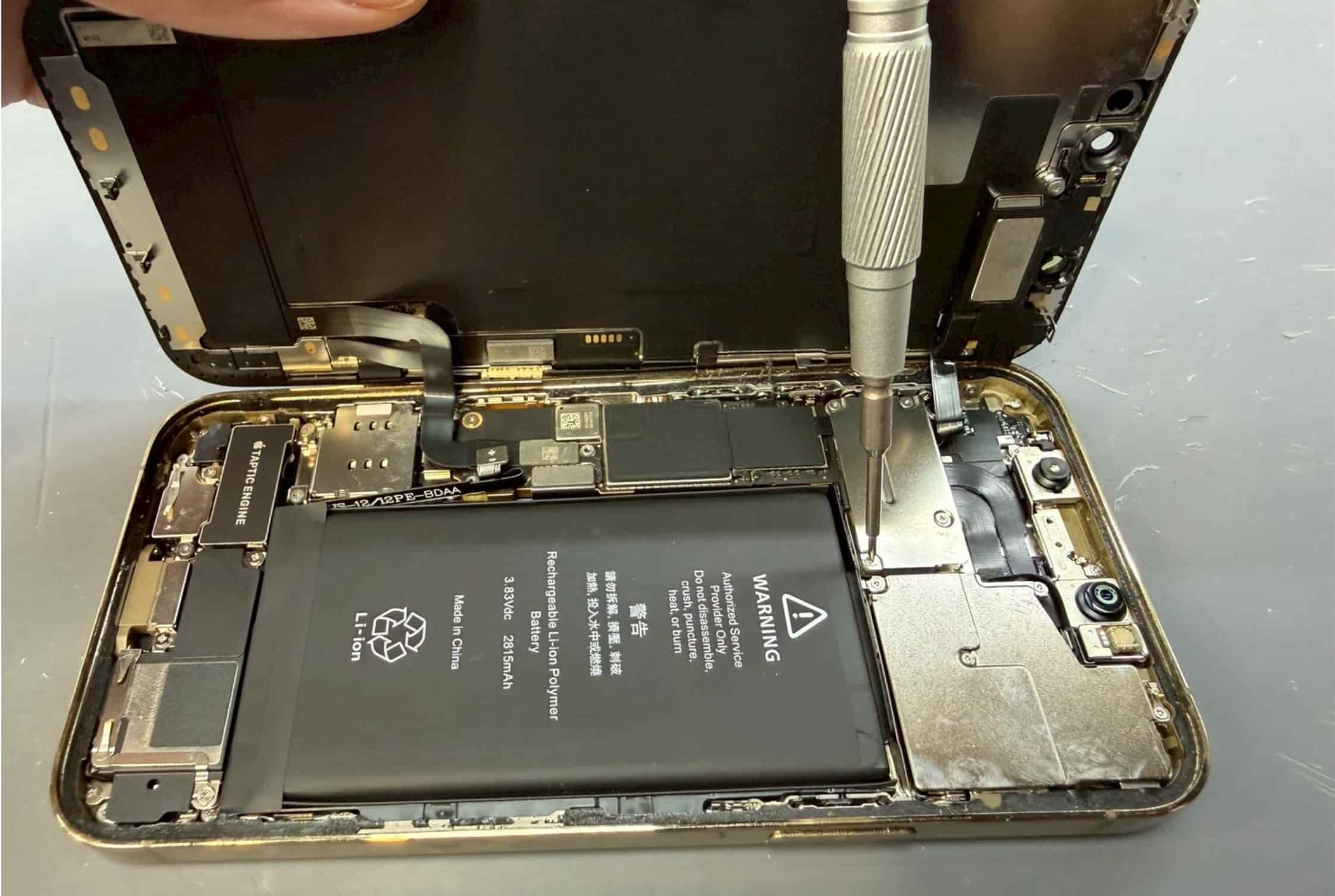 進水後觸控異常怎麼辦？iPhone 12 Pro面板更換維修 圖片4