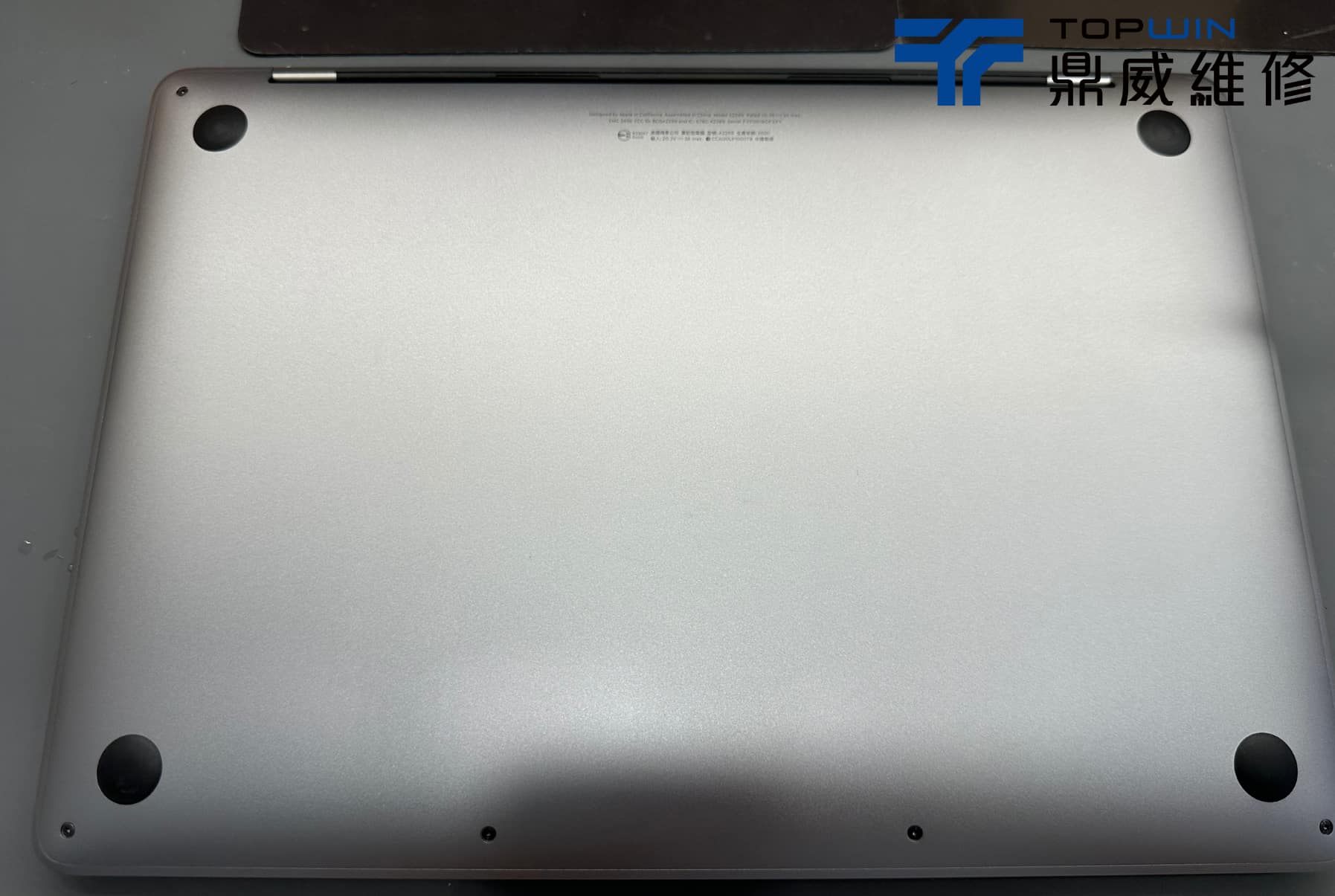 Macbook Pro A2289螢幕液晶破裂！ 圖片1