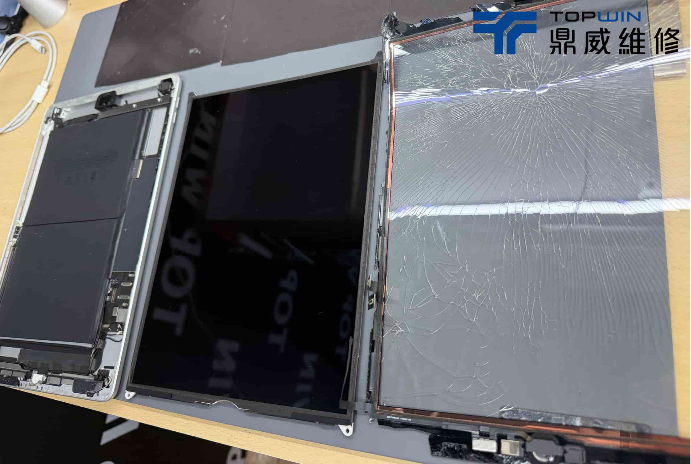 iPad維修案例-拆卸原本的觸控玻璃1