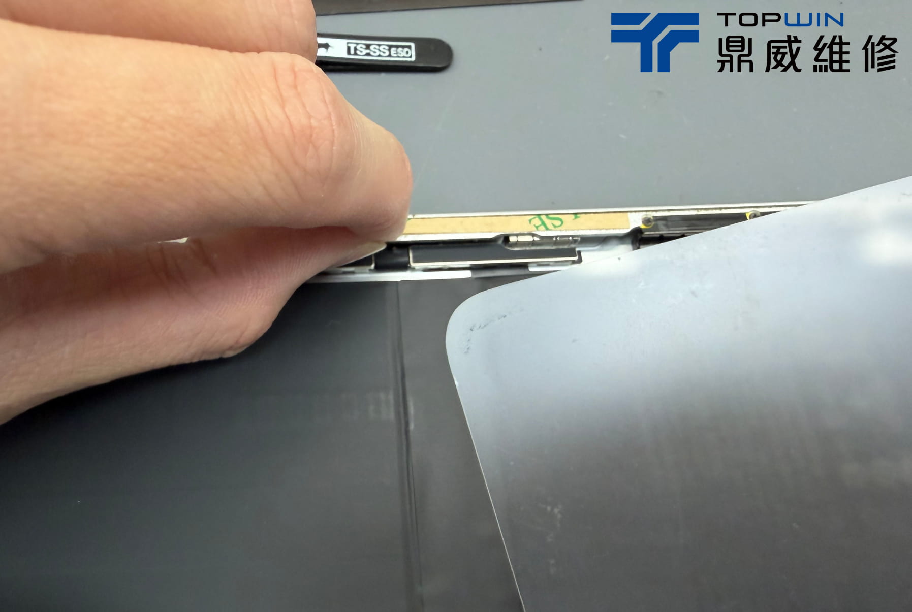 iPad Pro 12.9吋第6代無法充電維修檢測案例圖7