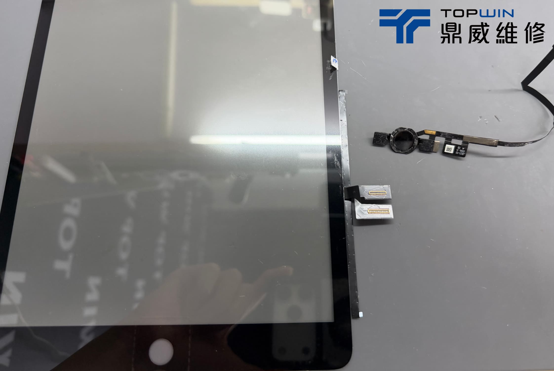 iPad維修案例-移植指紋HOME鍵排線