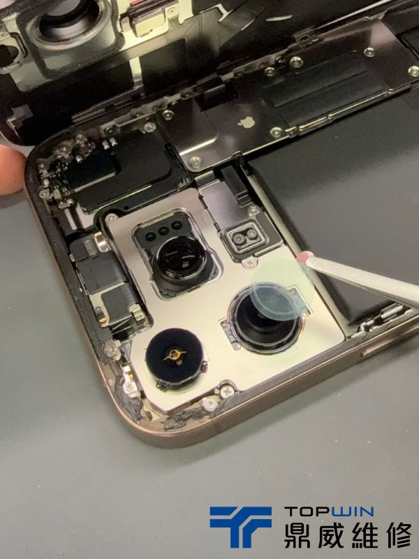 iPhone 16 Pro Max充電孔尾插維修檢測案例圖7