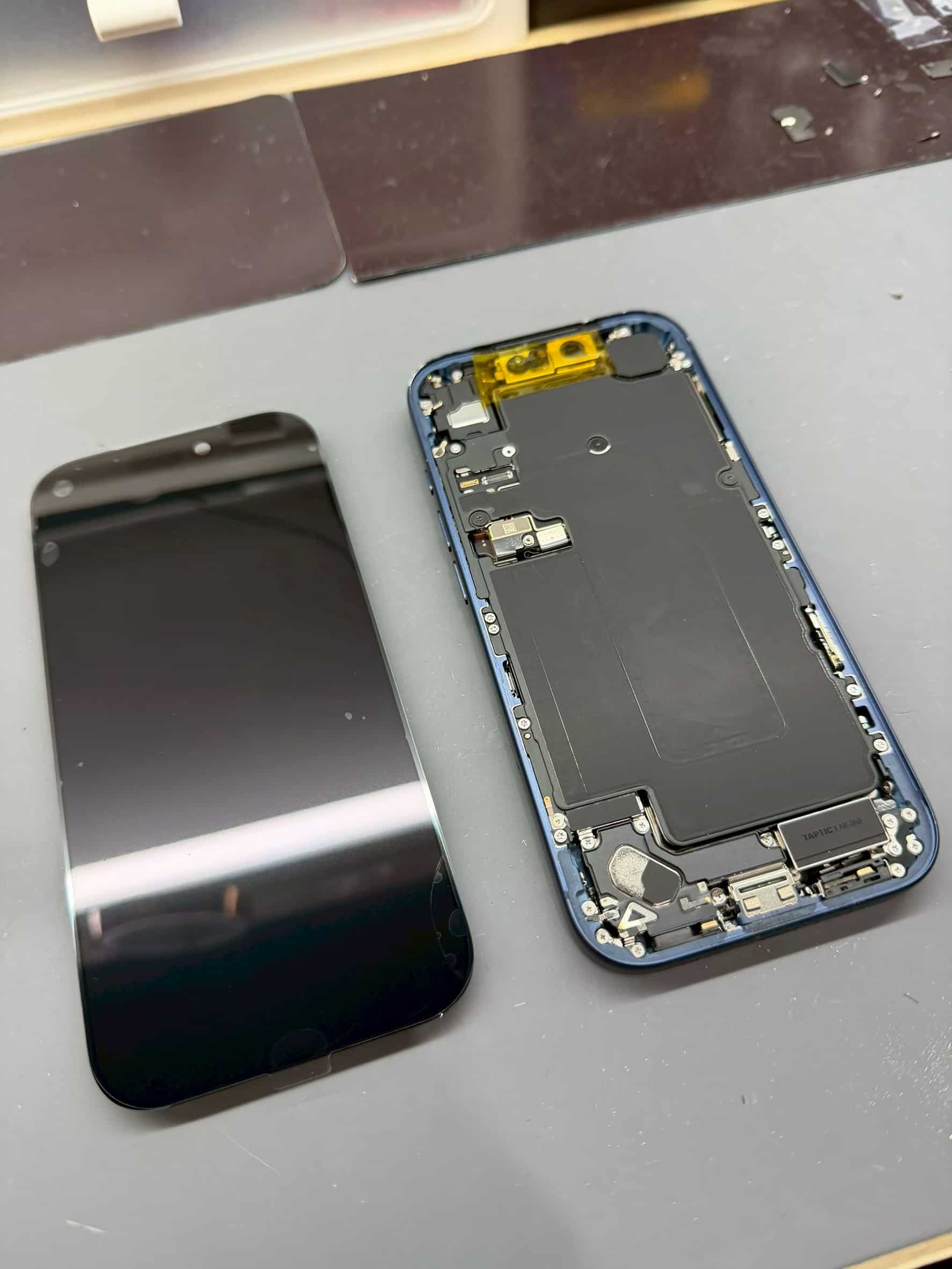 iPhone 17 Pro 螢幕更換案例-裝上全新的螢幕